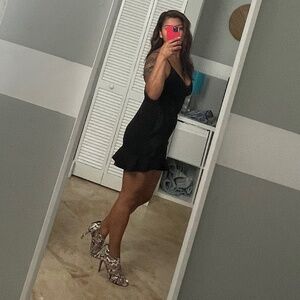 Meet your Posher, Akire